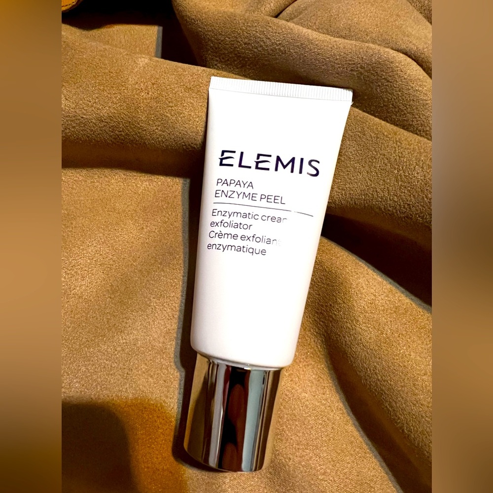 ELEMIS Papaya Enzyme Peel
Enzymatic Cream Exfoliator